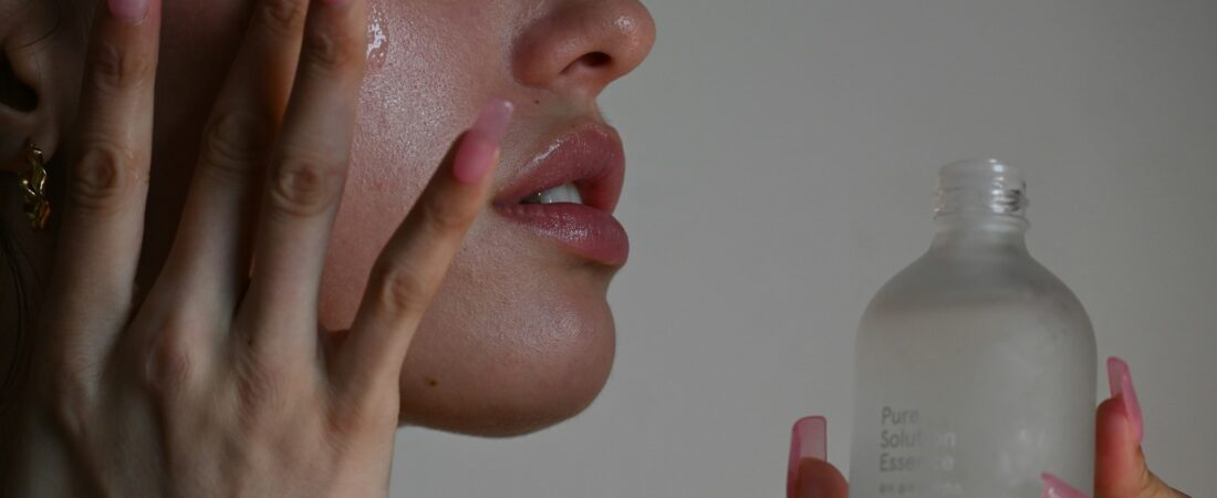 A Simple Skincare Routine That Actually Works for Busy Women
